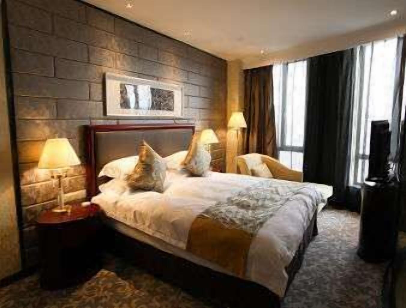 Ramada Yangzhou Baoying Hotel Exterior foto